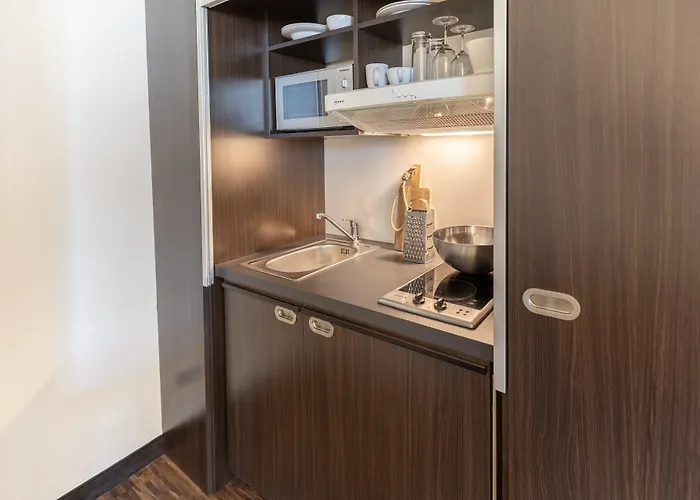 Garner - Mitte By Ihg 4*