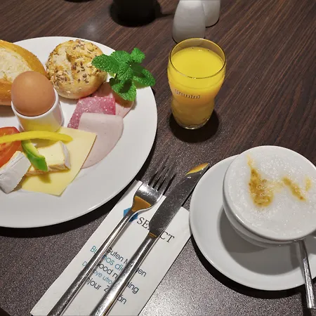 Garner - Mitte By Ihg 4*